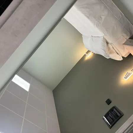 Volpedo Hostel 酒店 *