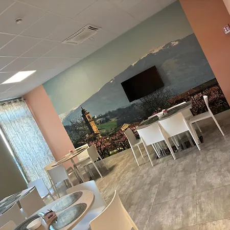 酒店 Volpedo Hostel 沃尔佩多