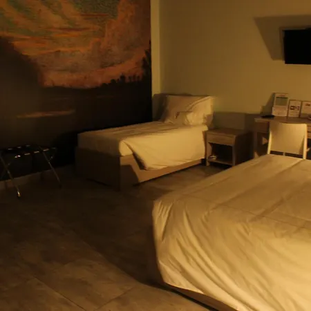 Hotell Volpedo Hostel *