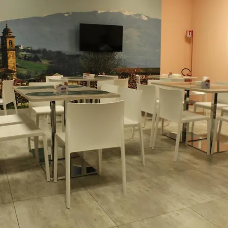 Volpedo Hostel